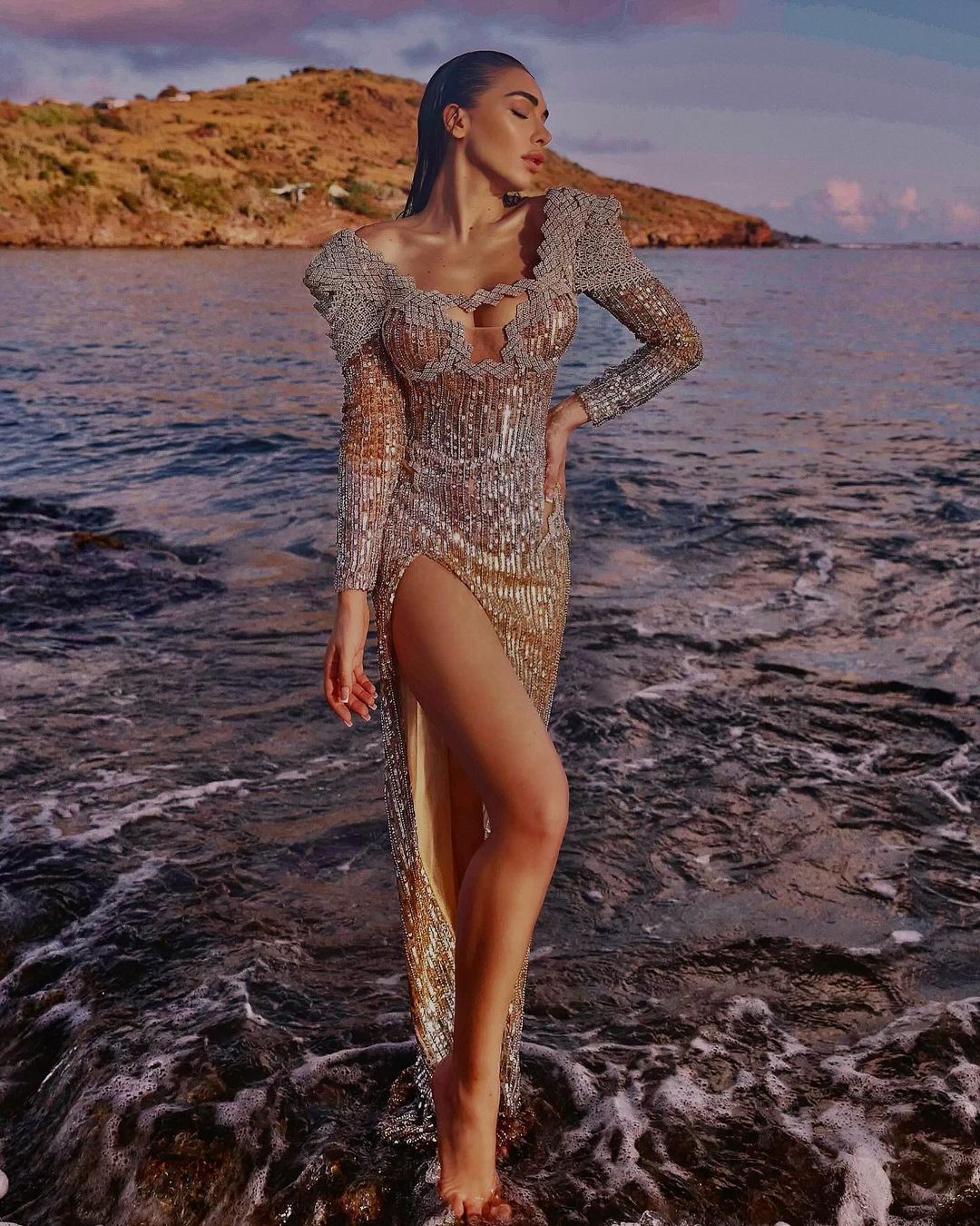 Elisa de Panicis-GOLD & SILVER SEQUIN DRESS WITH SIDE SLIT L Elisa de Panicis-GOLD & SILVER SEQUIN DRESS WITH SIDE SLIT L