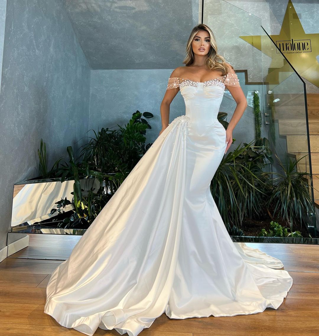 Pearl Satin Wedding Dress with Detachable Train XL Pearl Satin Wedding Dress with Detachable Train XL