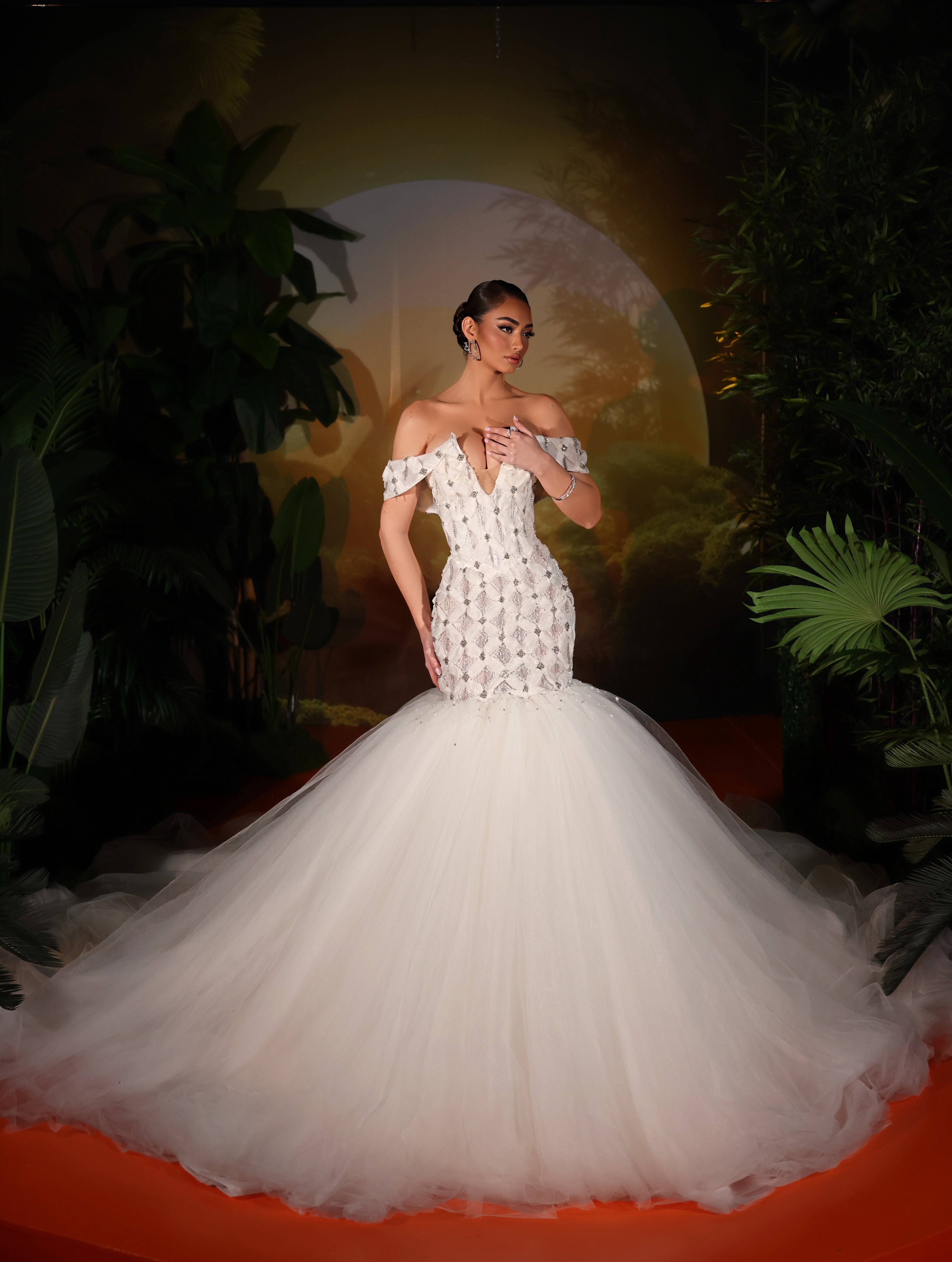 Leandra - Off Shoulder V-Cut Gown