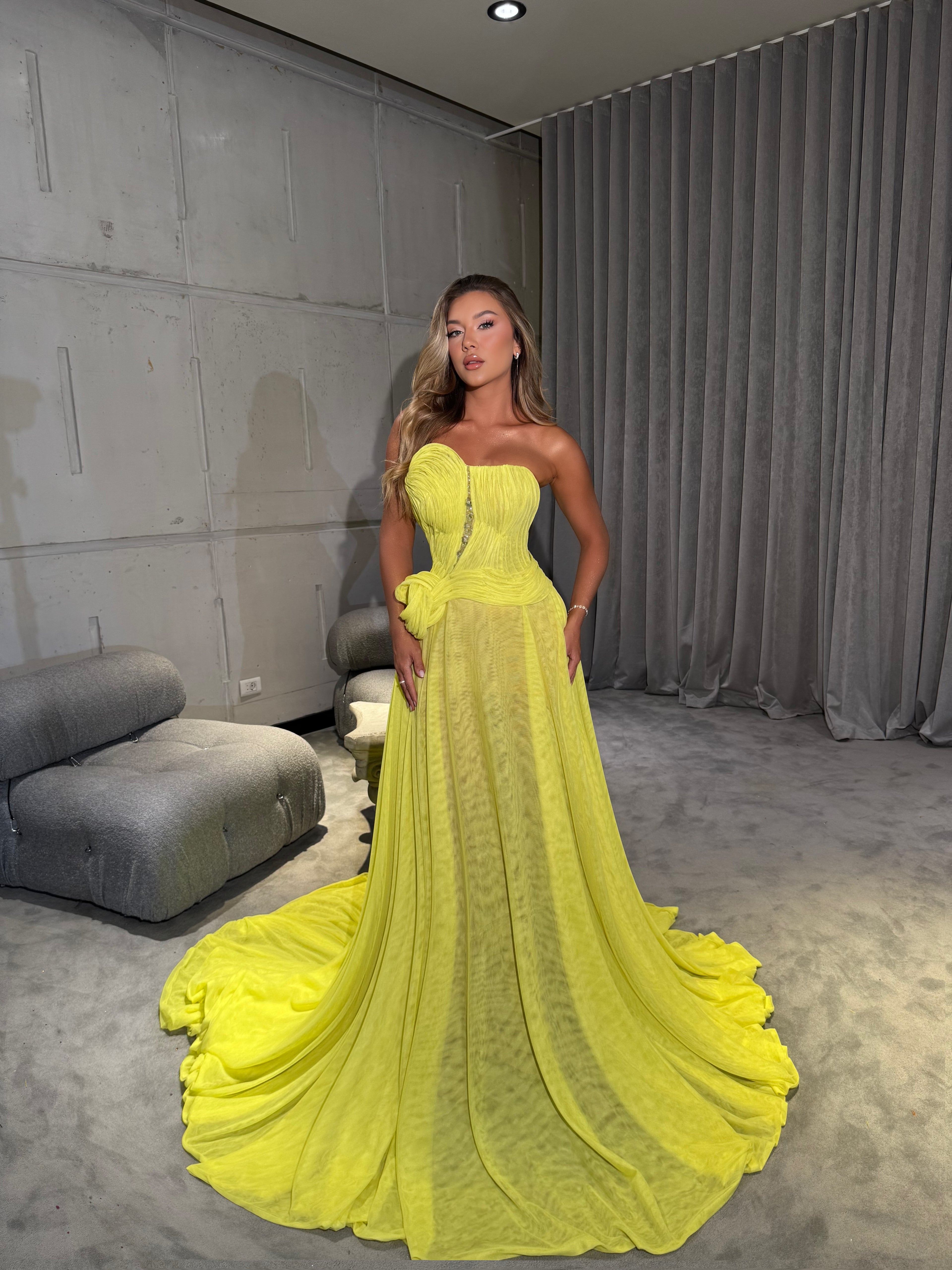 Aya - Strapless yellow dress