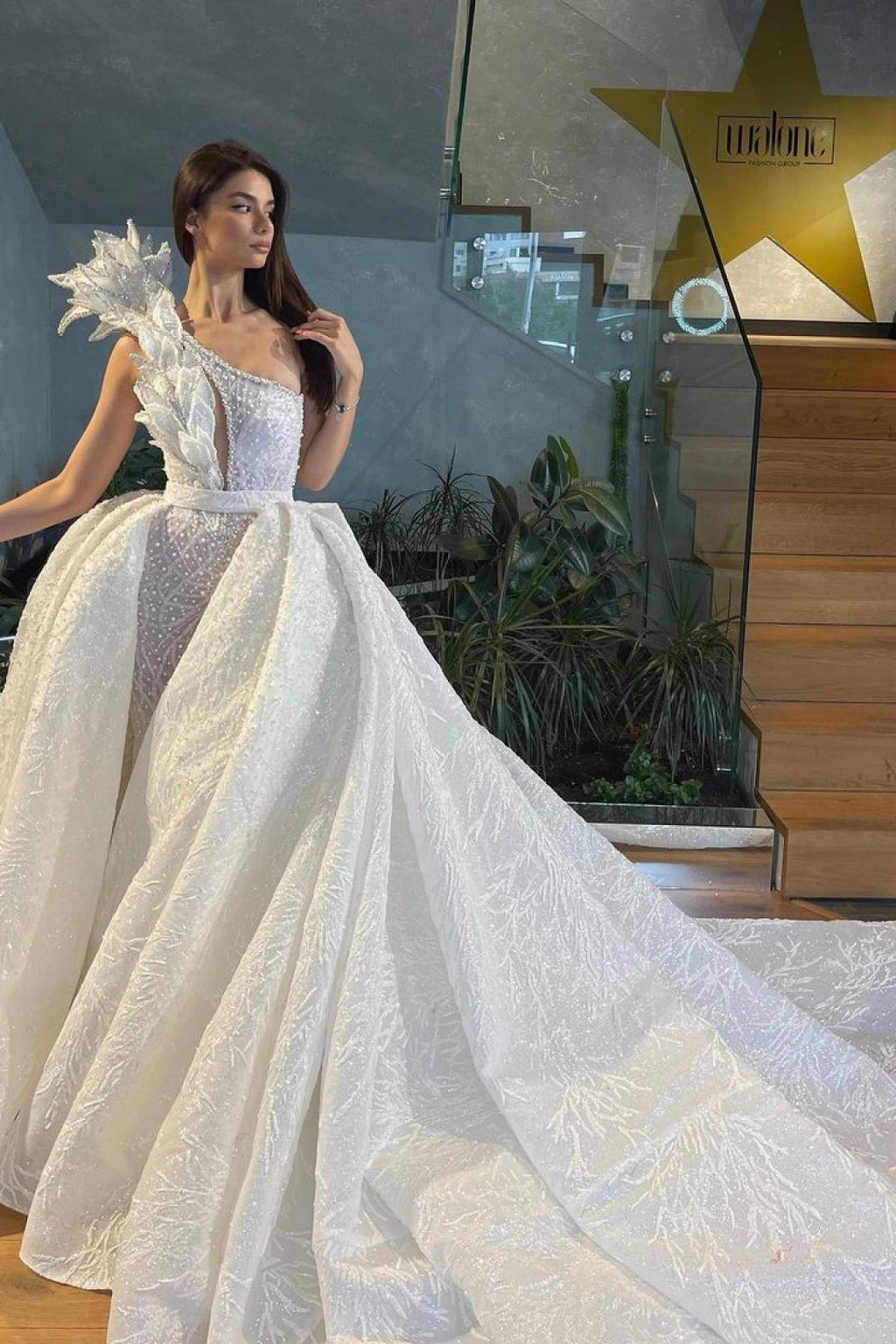Leaf Detail Bridal Dress with Detachable Train