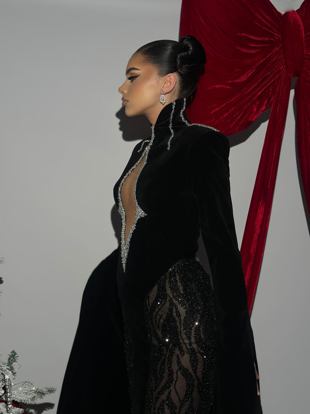 Sorèla - Black Long Sleeve Crystal Gown