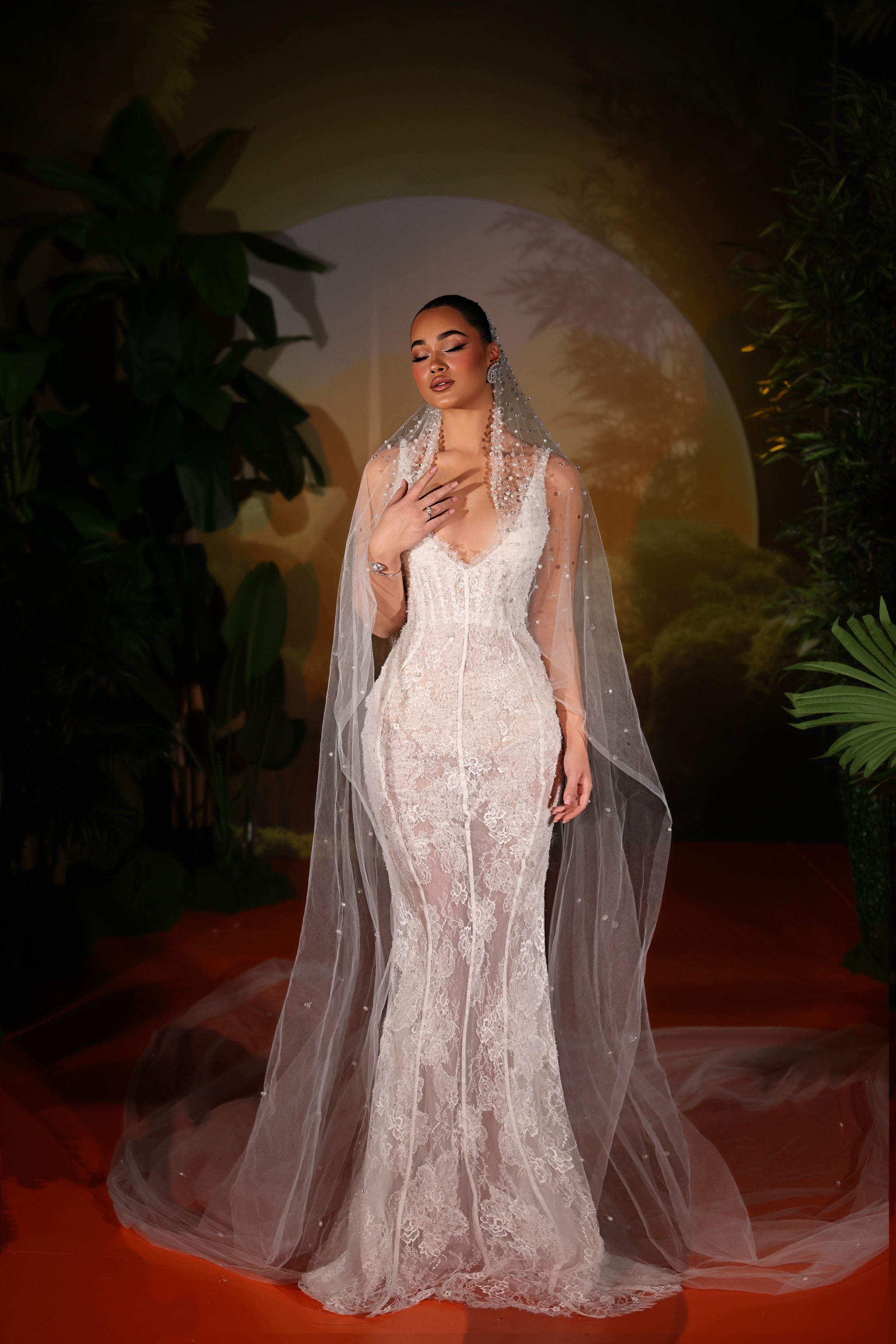 Urèlia - Lace Bridal Gown