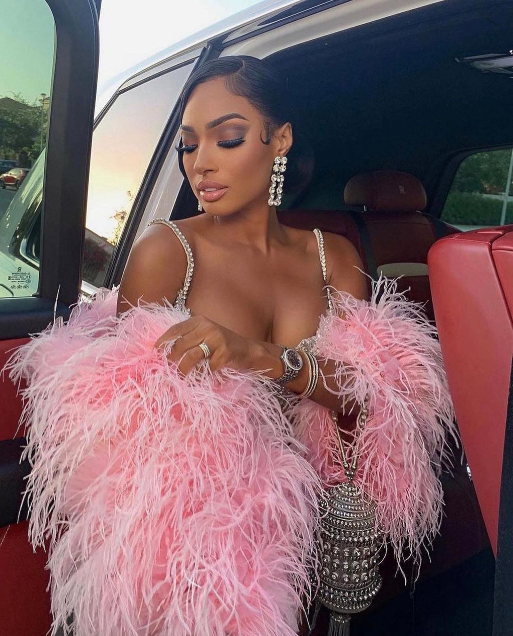 TWO-PIECE SEQUIN SILVER SET WITH PINK FEATHERED SHORT CAPE