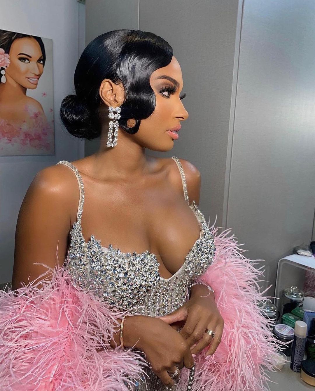 TWO-PIECE SEQUIN SILVER SET WITH PINK FEATHERED SHORT CAPE