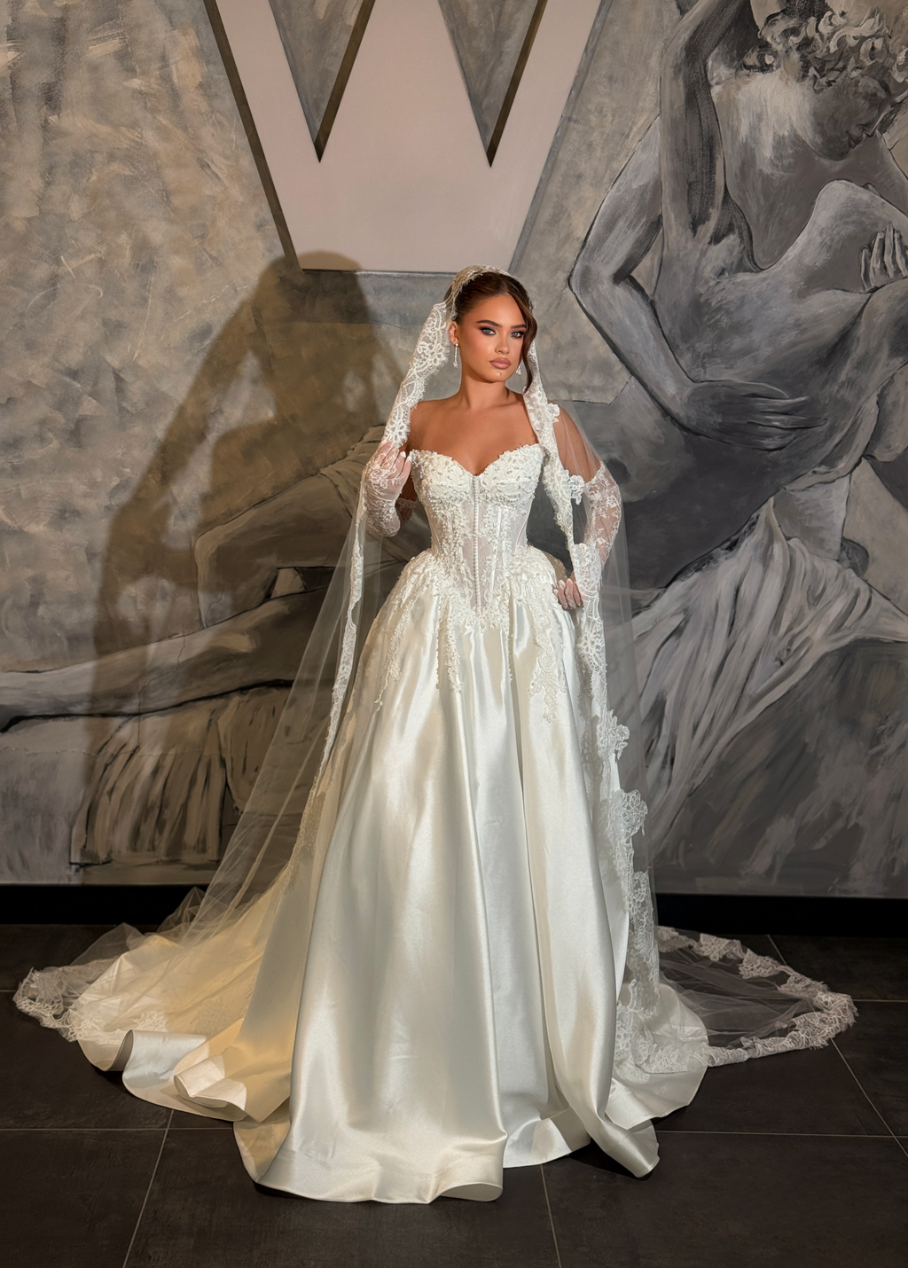 Maëline - Appliqué corset bridal gown