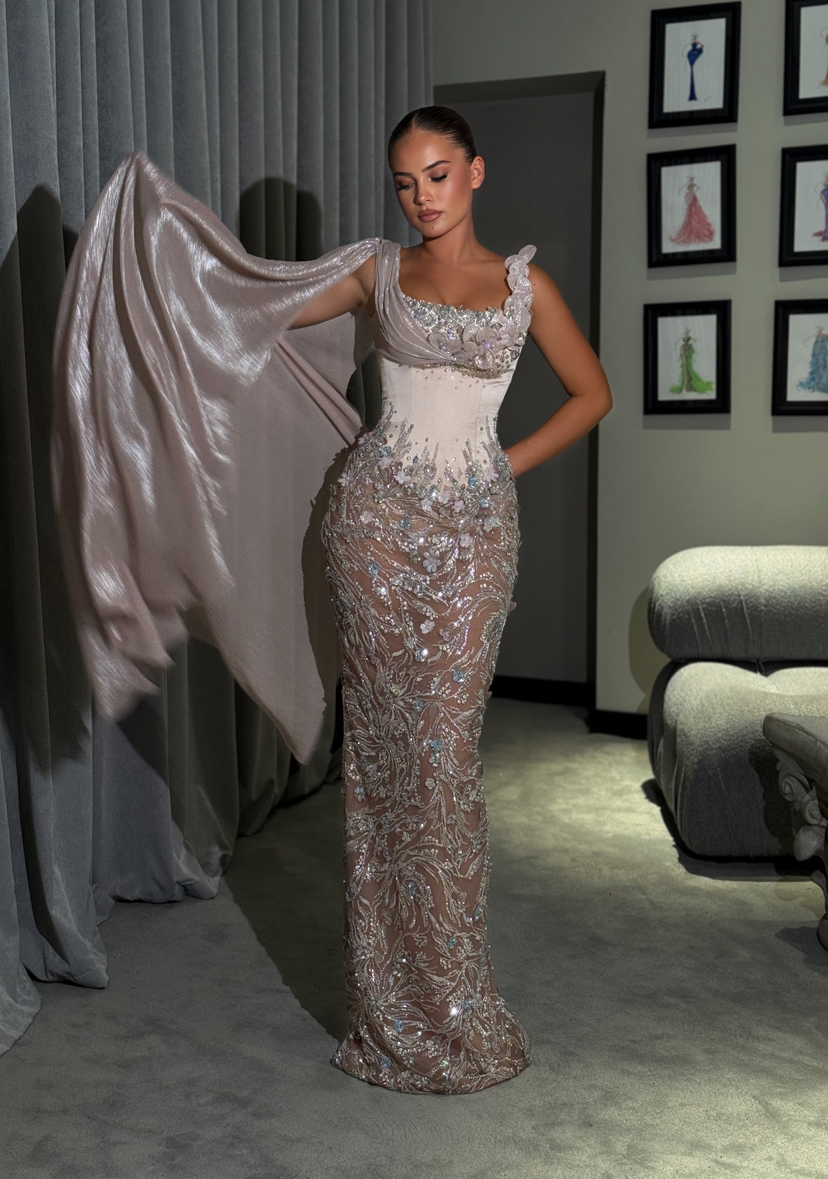 Vèrona - Embroidered illusion cape gown