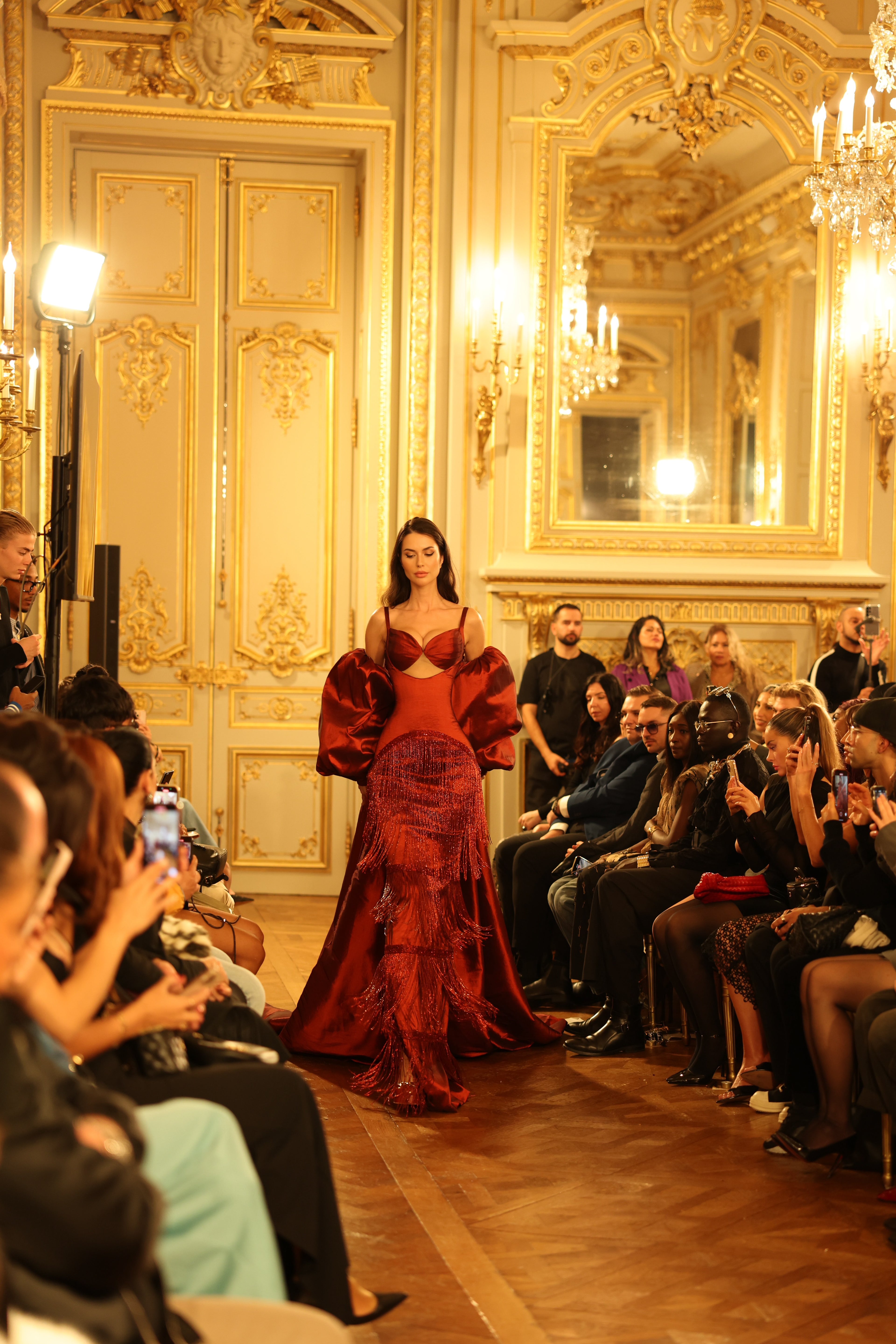 Dèlara - Fitted Gown with detachable cape