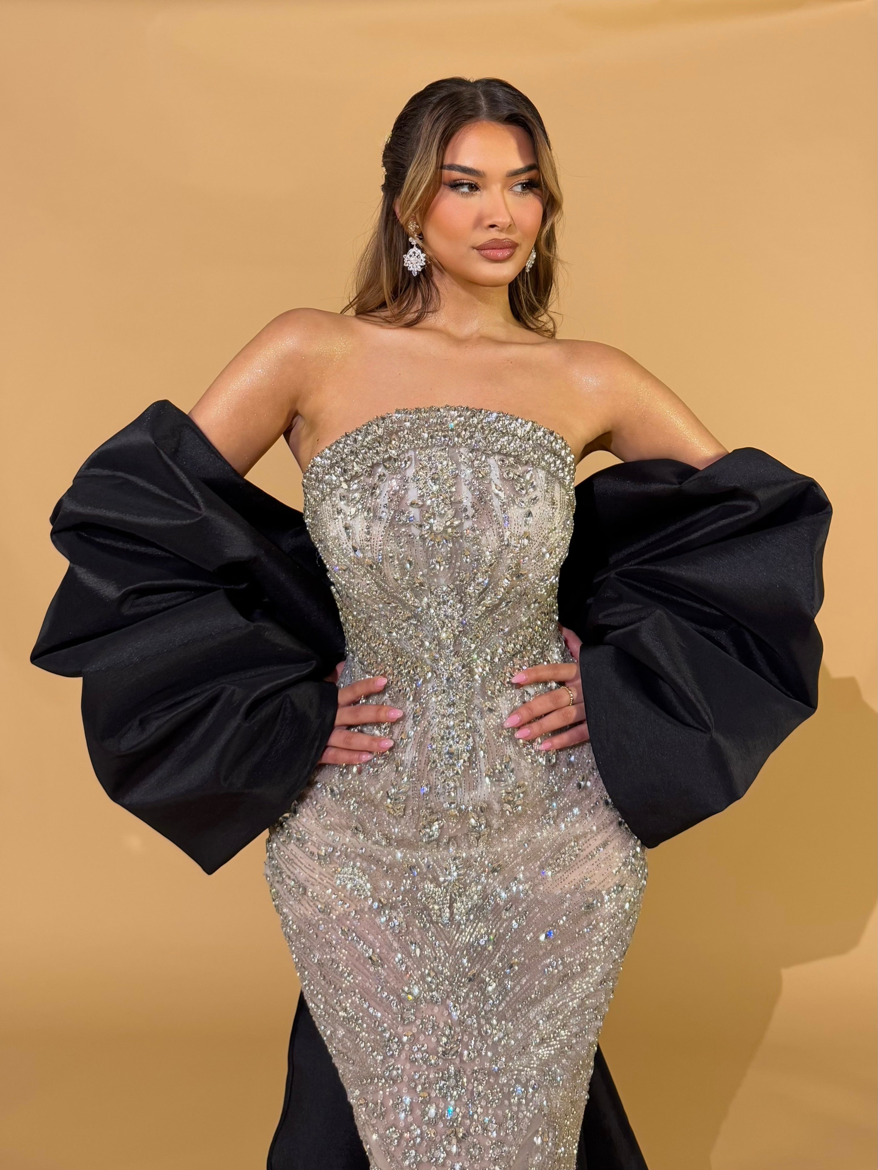 Strapless Glitter Dress with Black Oversized Sleeves