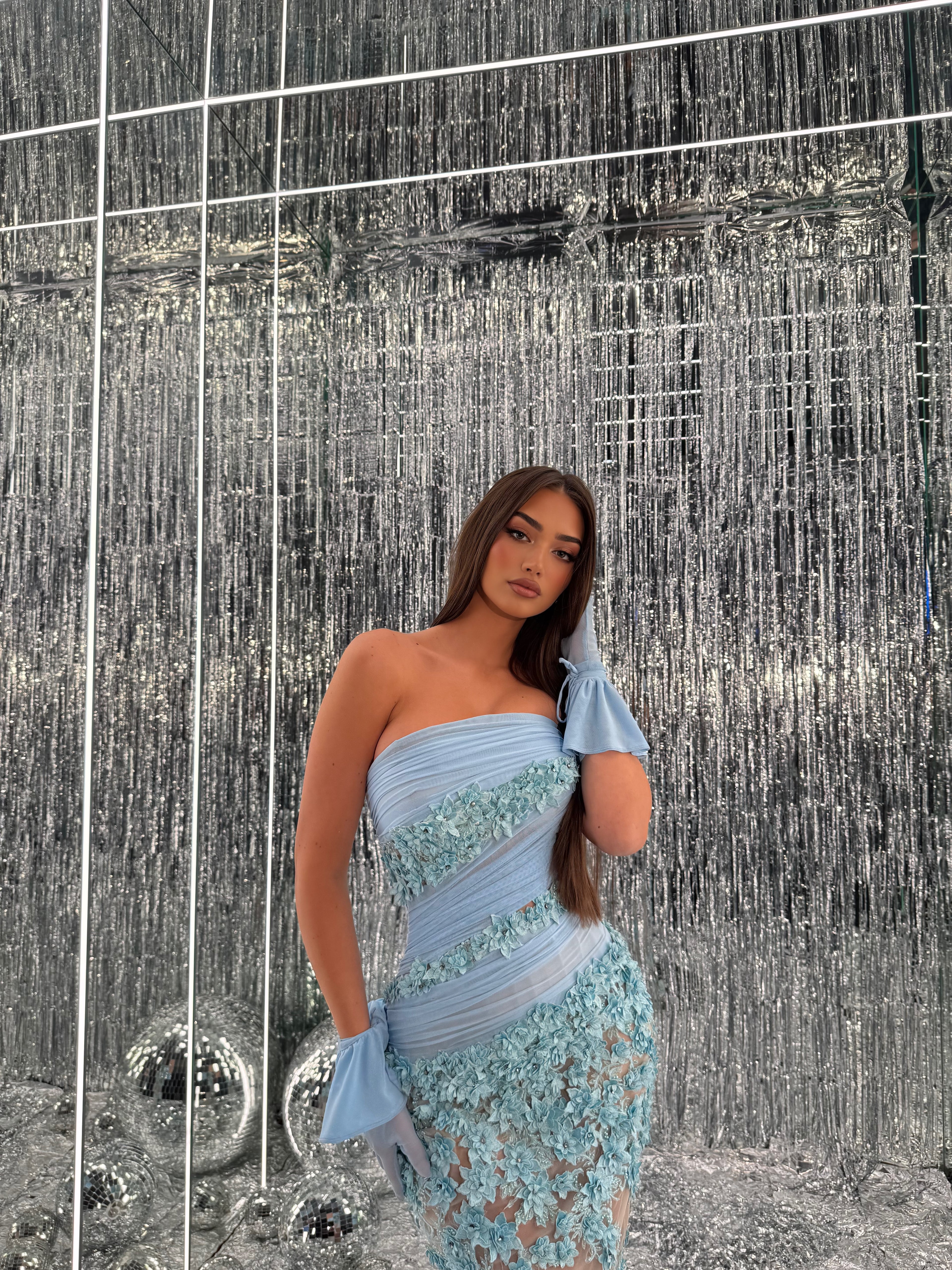 Rizèla – Blue Floral Embellished Mermaid Gown