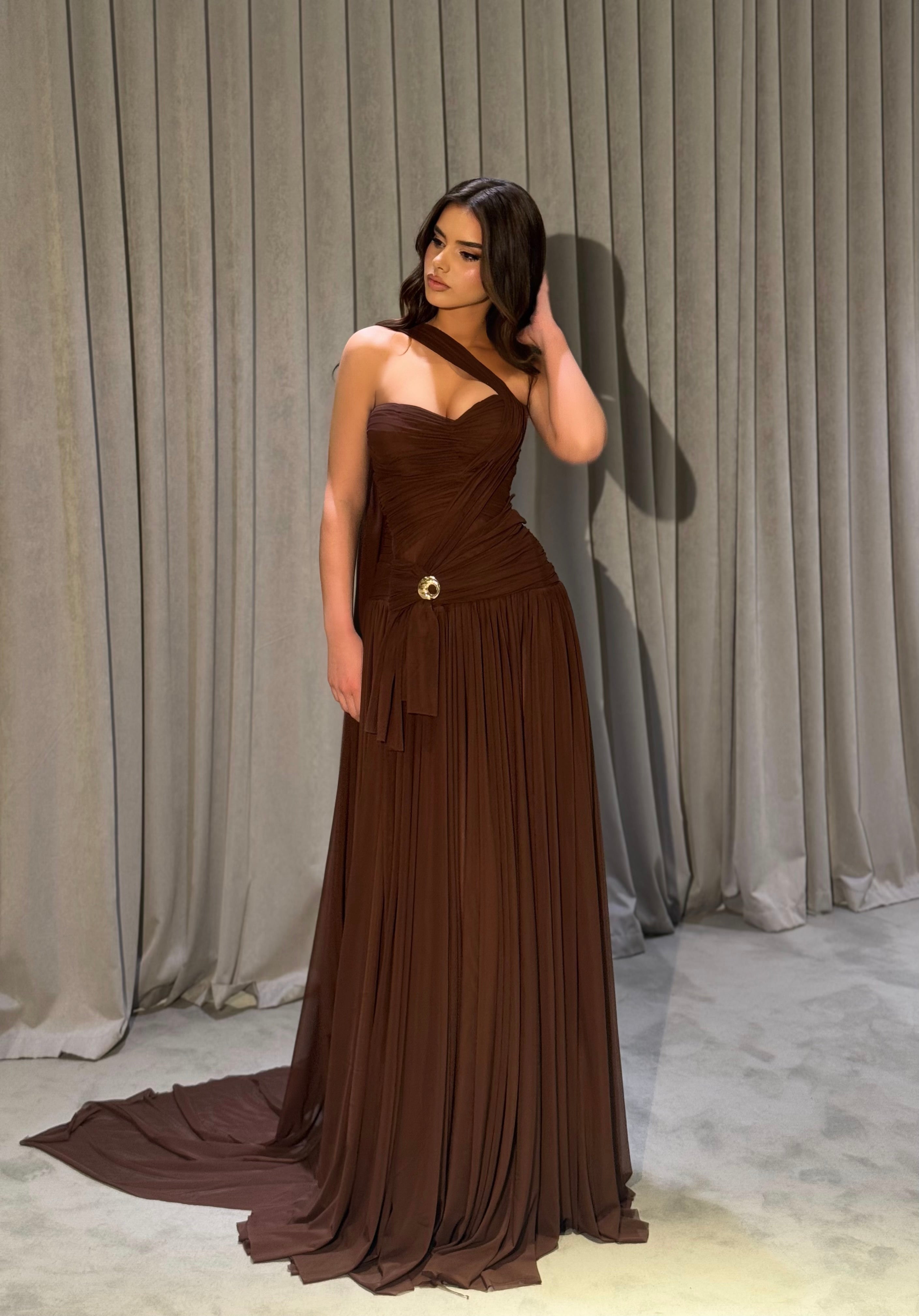 Anila - One Shoulder Tulle Gown