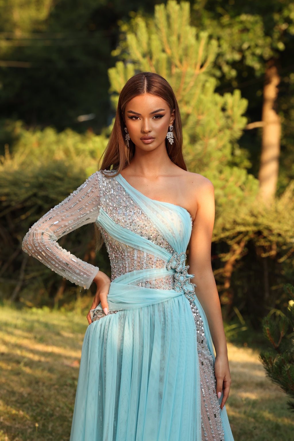 Aurelia – One Shoulder Crystal Tulle Gown