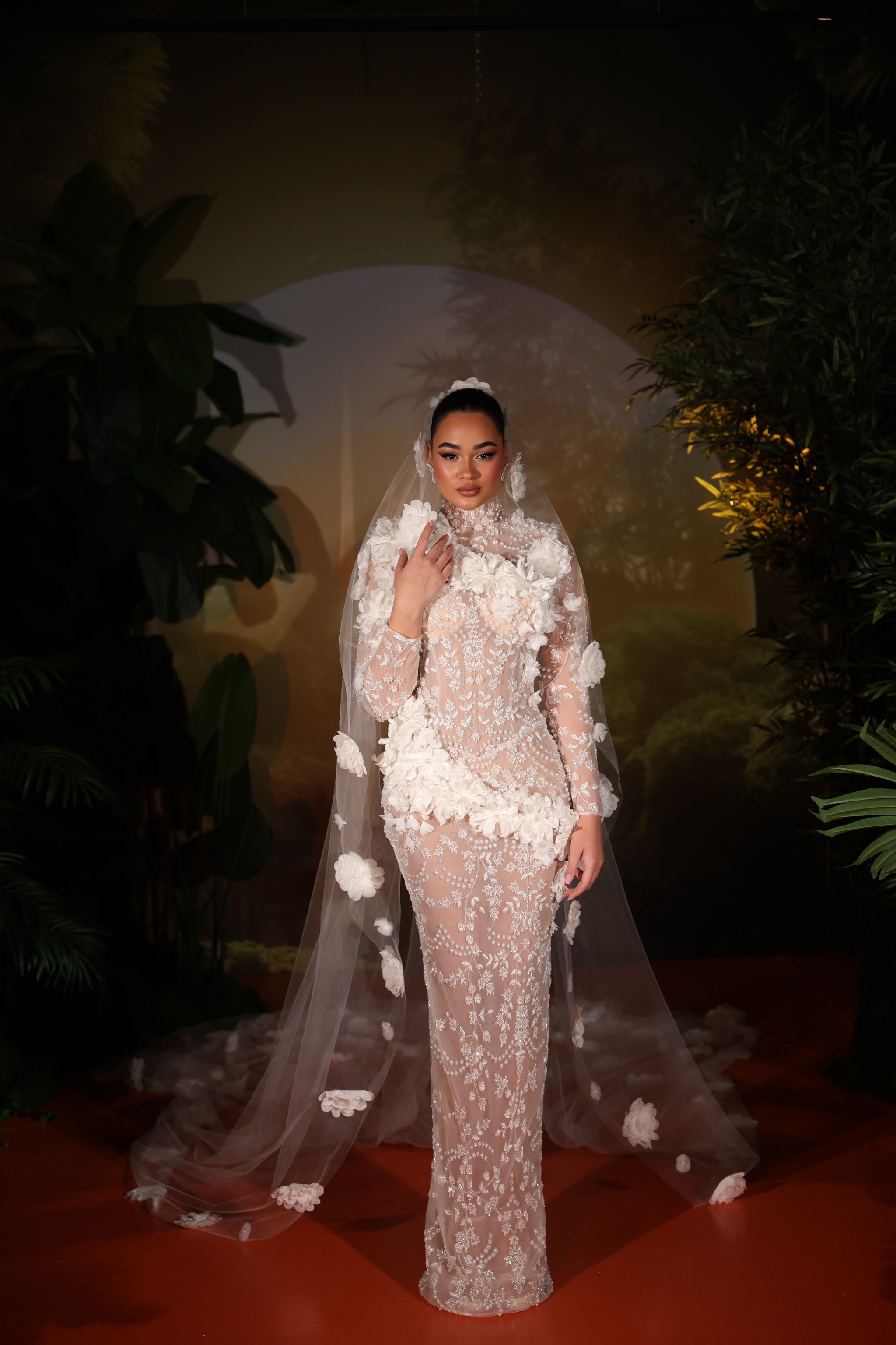 Doá - Asymmetric Floral Beaded Gown