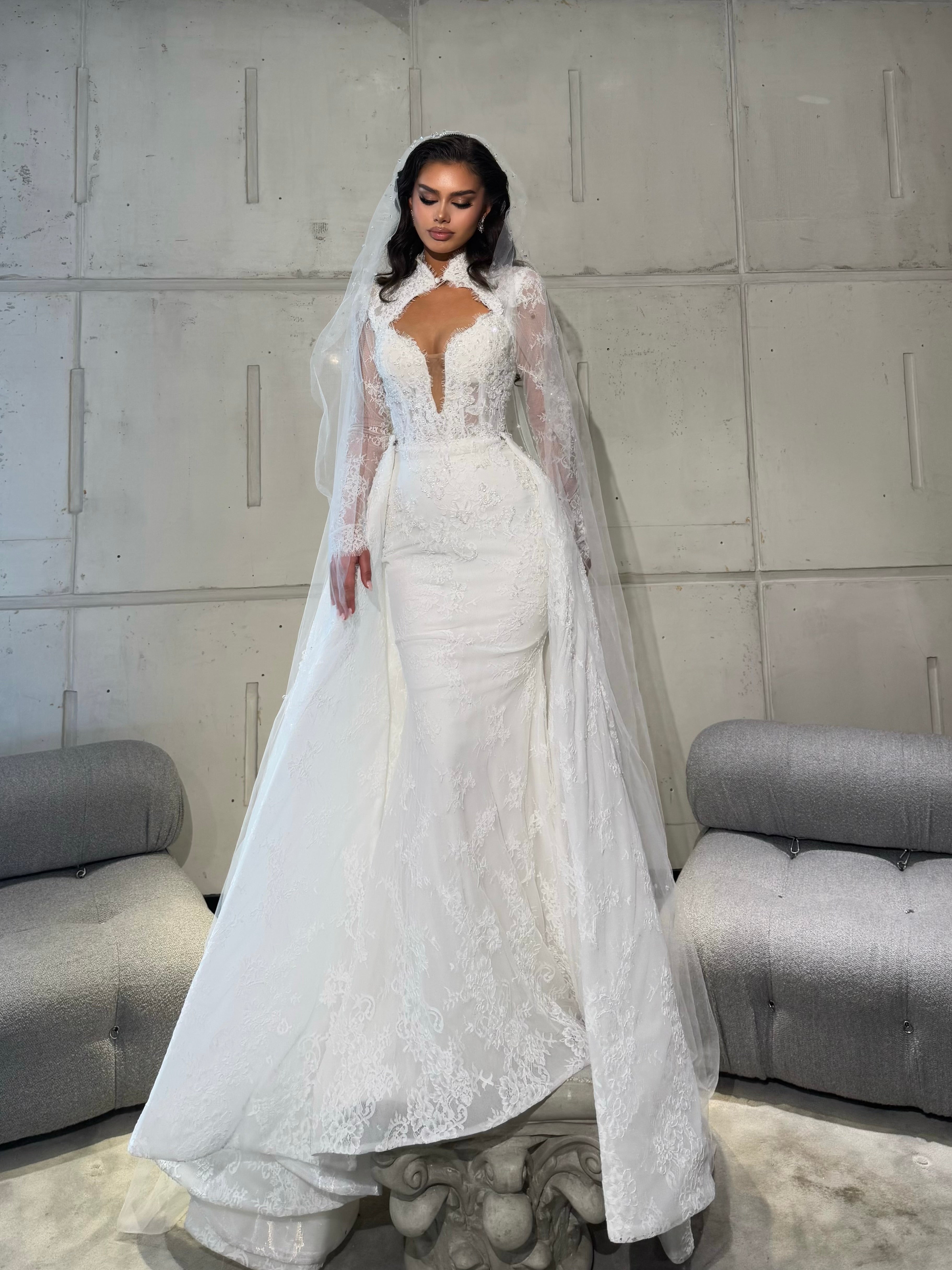 Wedding dress with detachable overskirt & veil