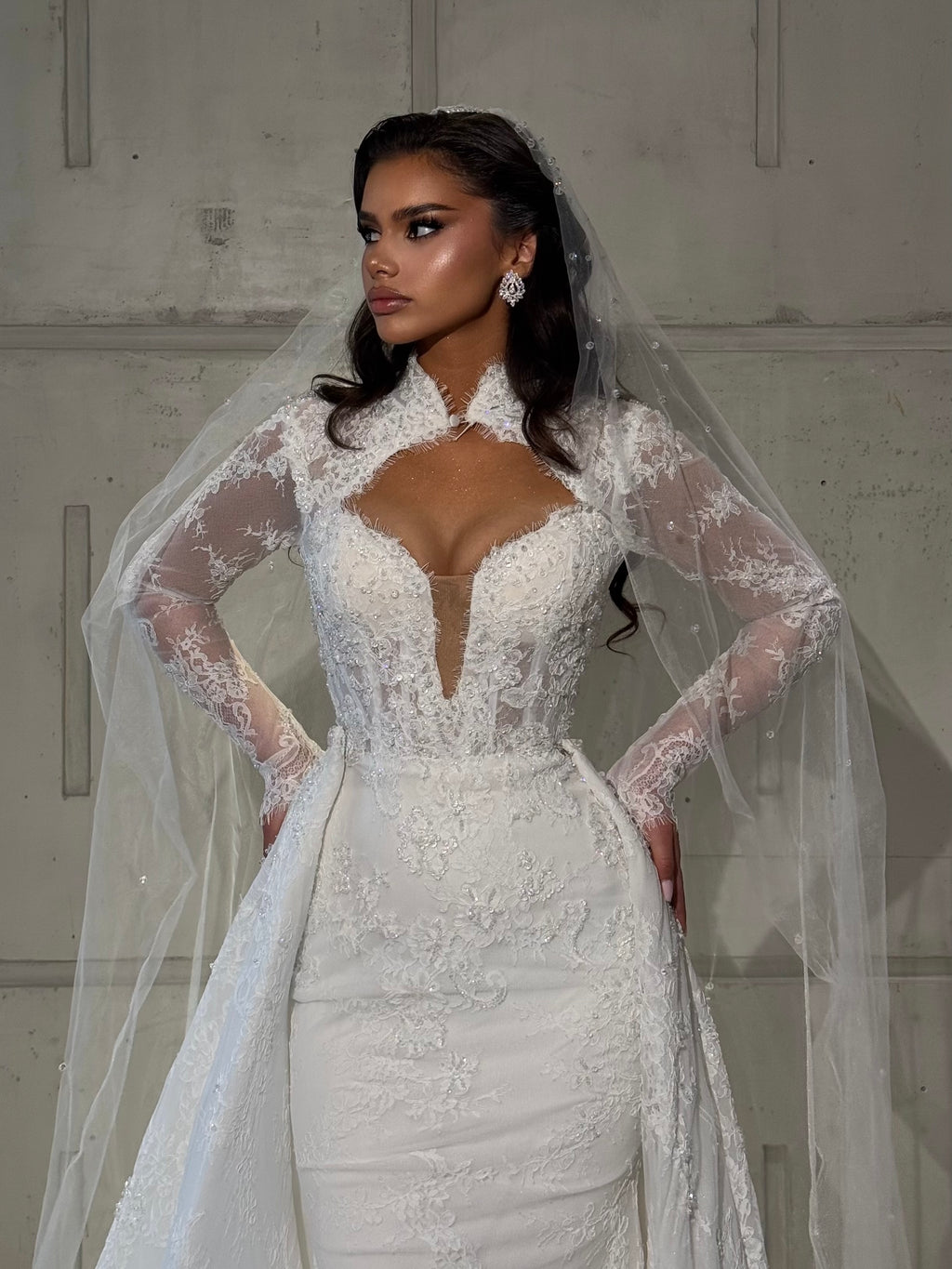 Wedding dress with detachable overskirt & veil