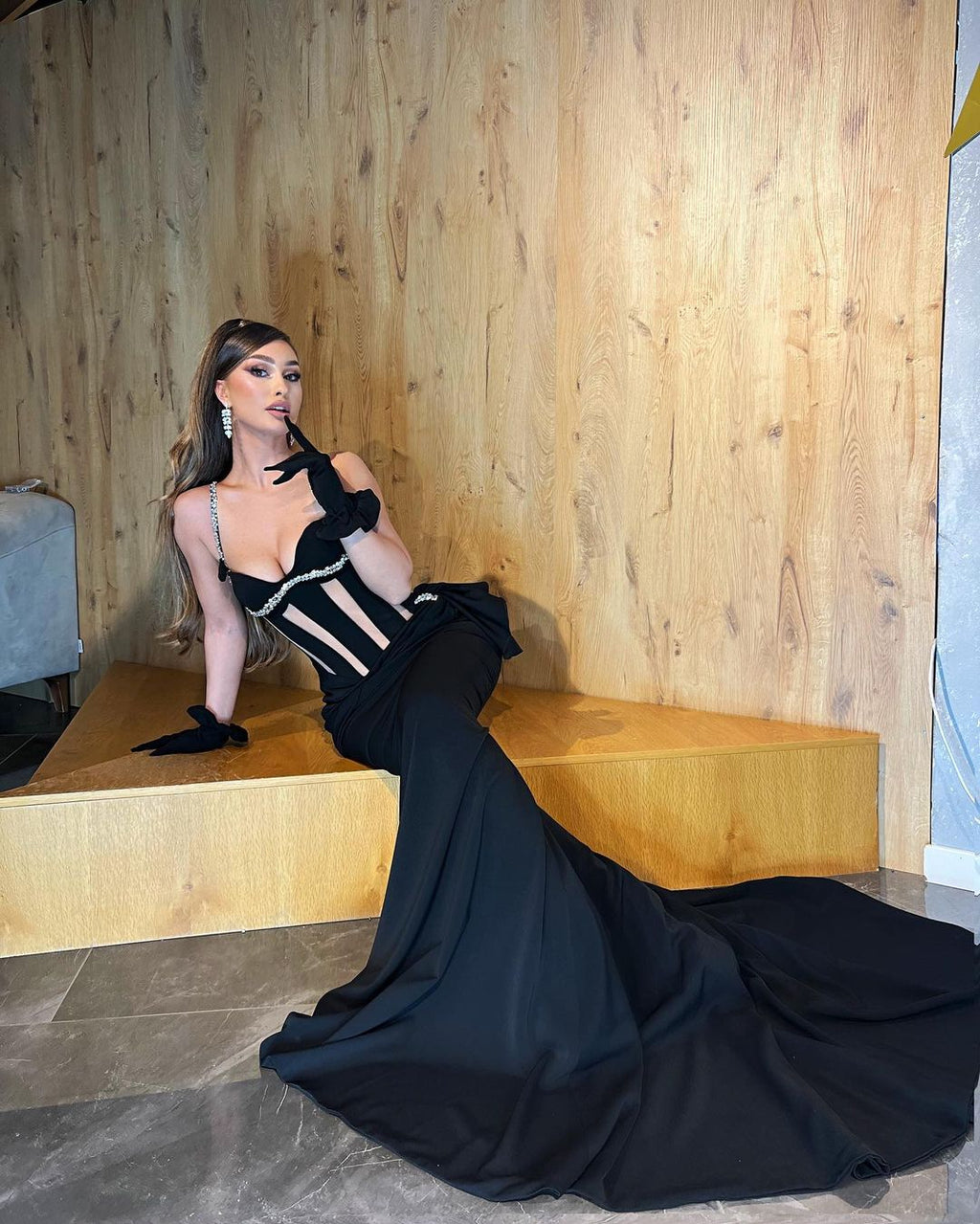 Black Mermaid Dress with Gloves