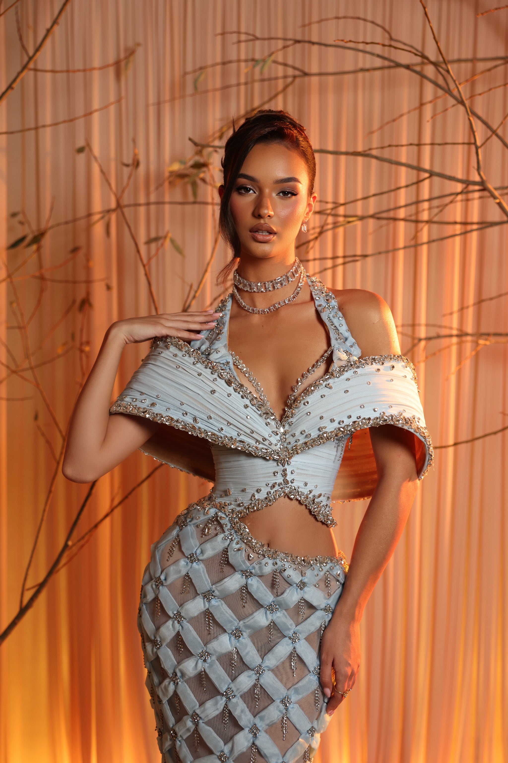 Elma - Off Shoulder Halter Gown