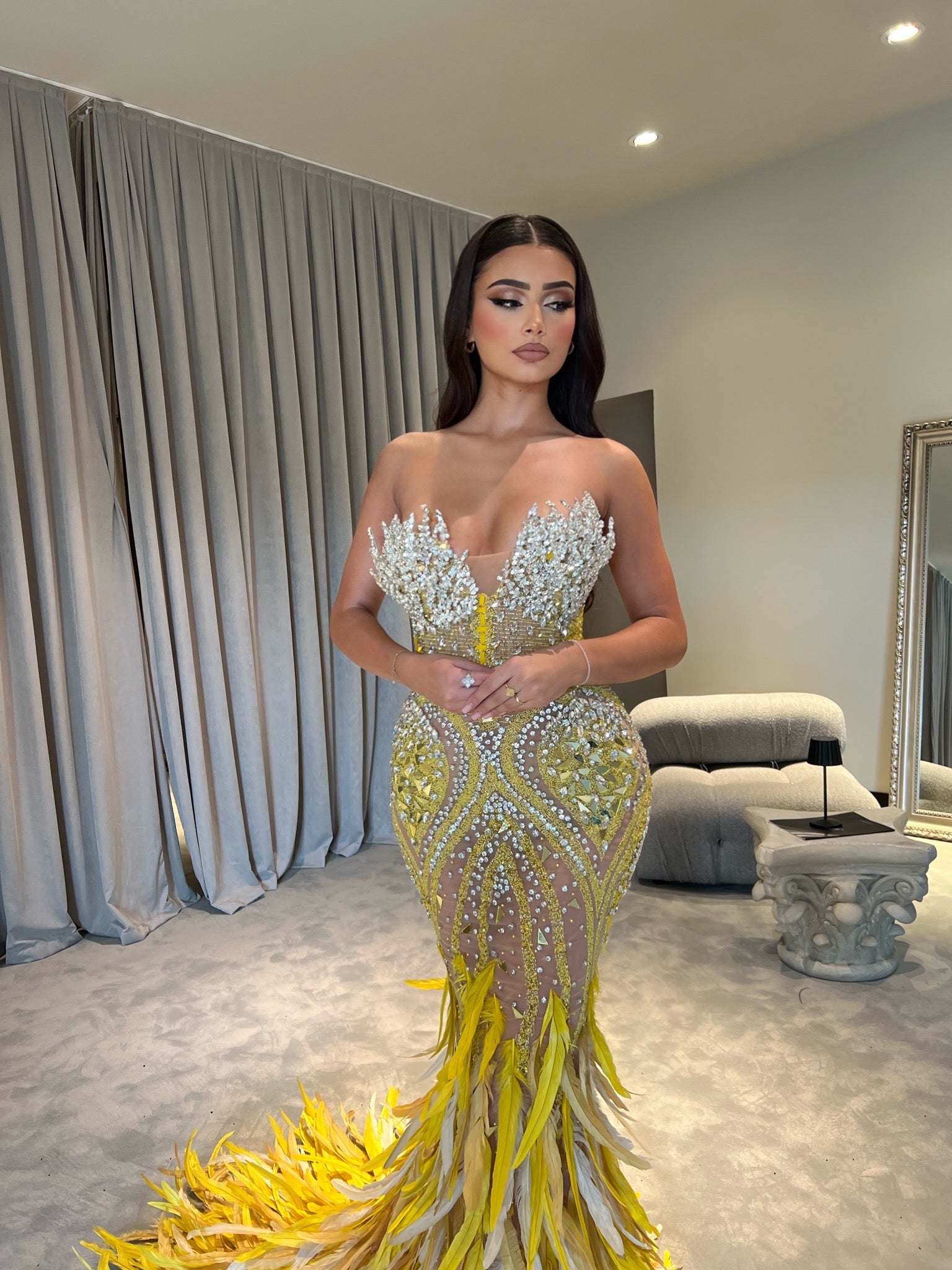 STRAPLESS MERMAID YELLOW FEATHERED DRESS