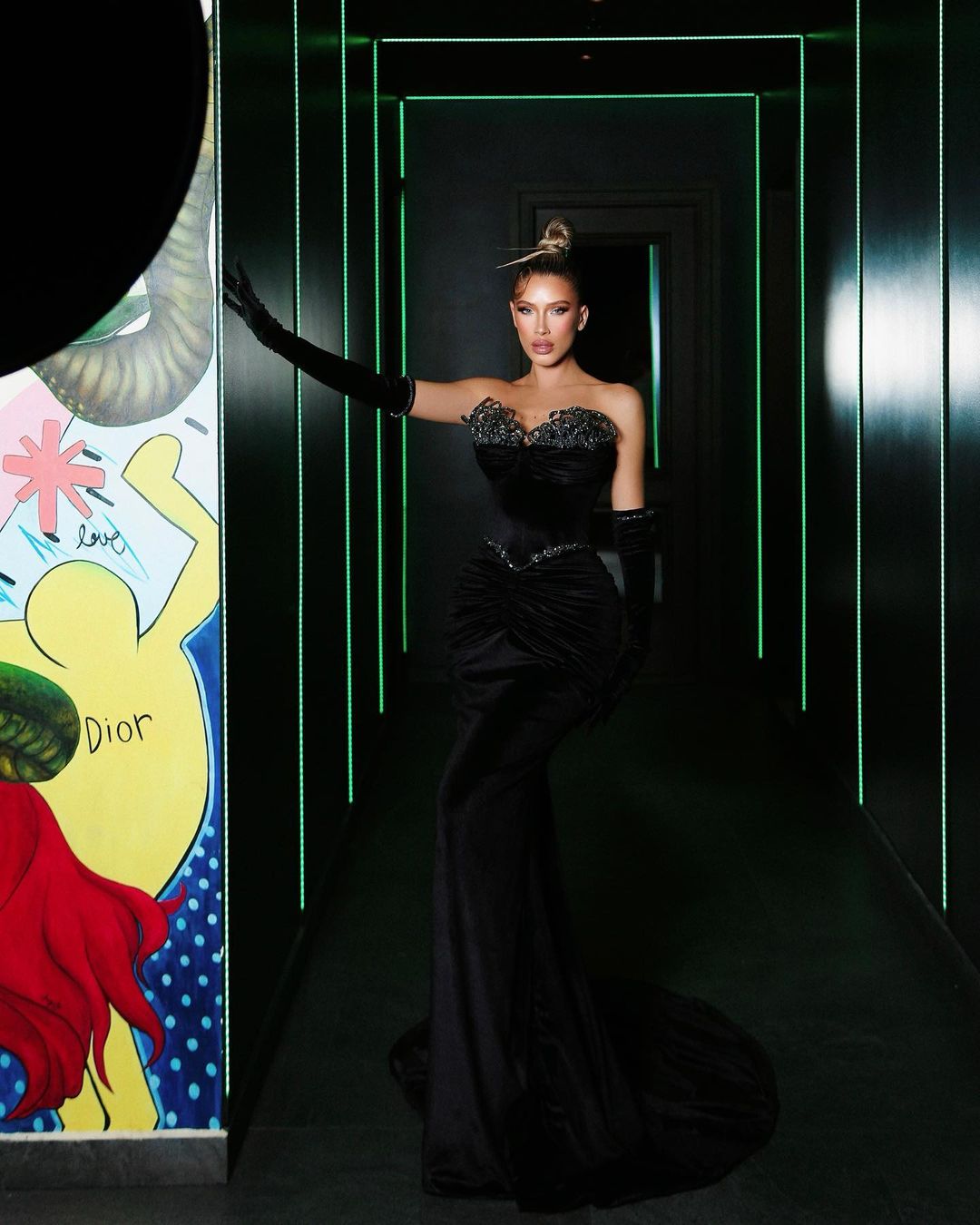 Strapless Velvet Black Mermaid Dress with Gloves