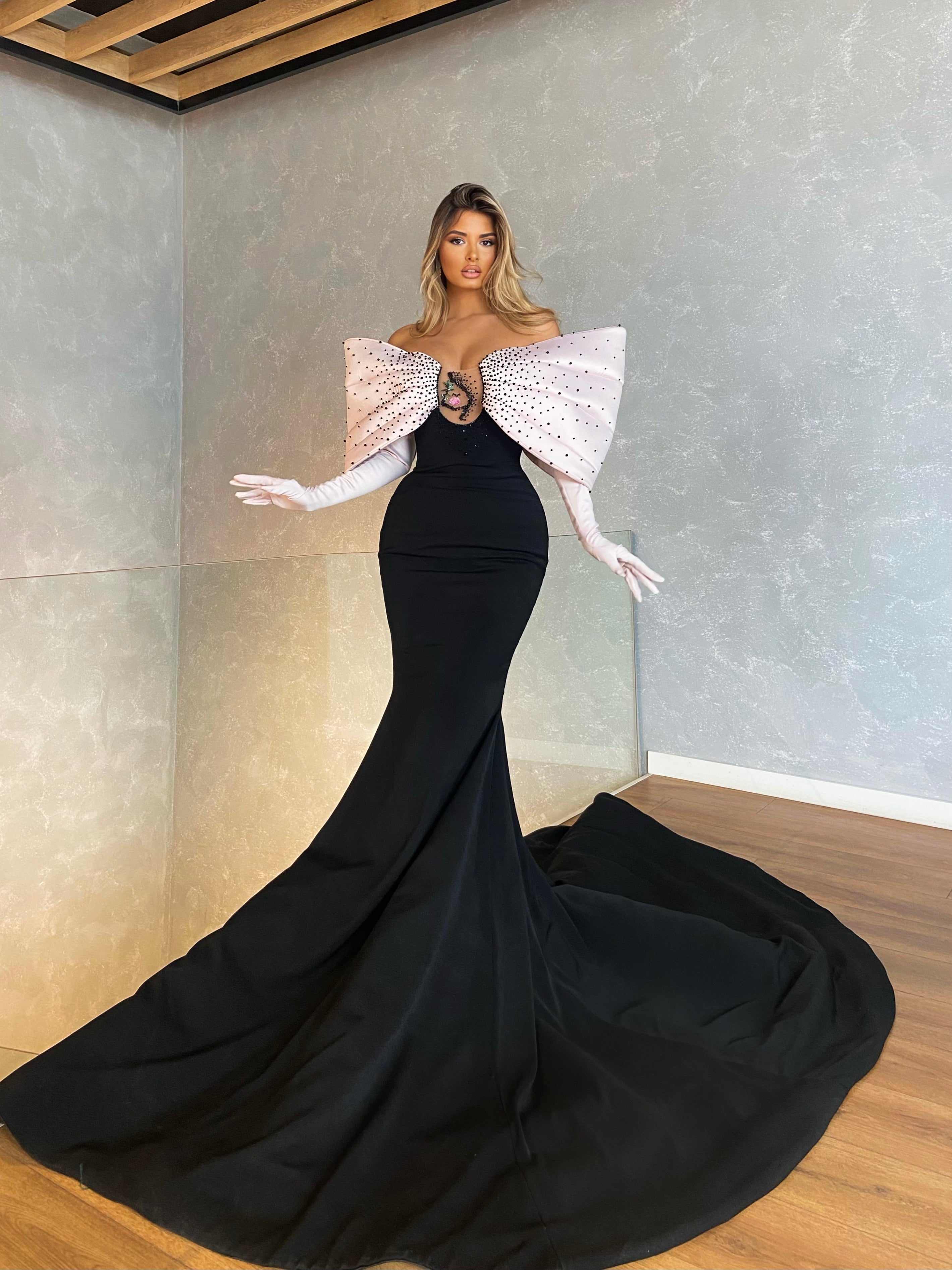 Black & White Shoulder Bow Mermaid Dress