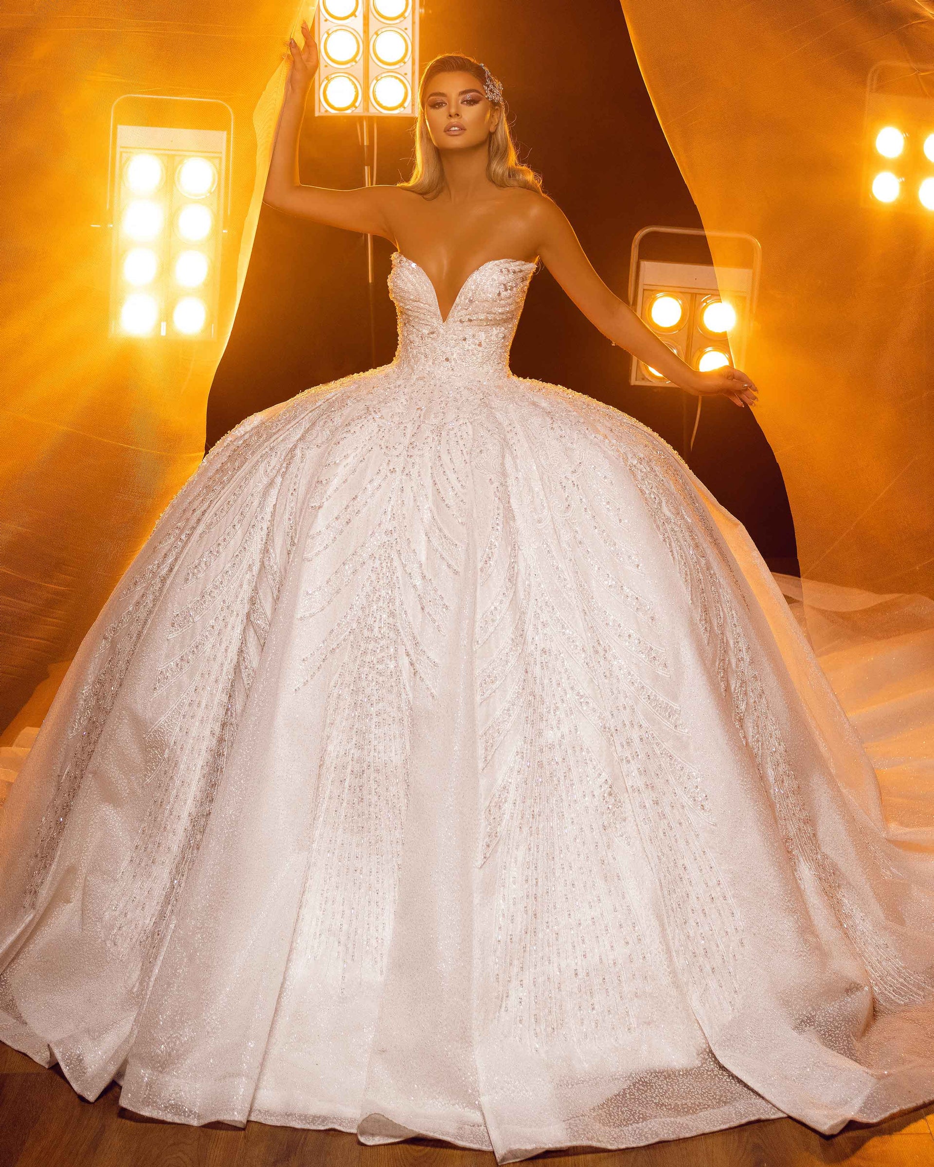Strapless White Ball Gown S